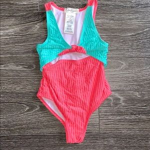 JS | knot front one piece